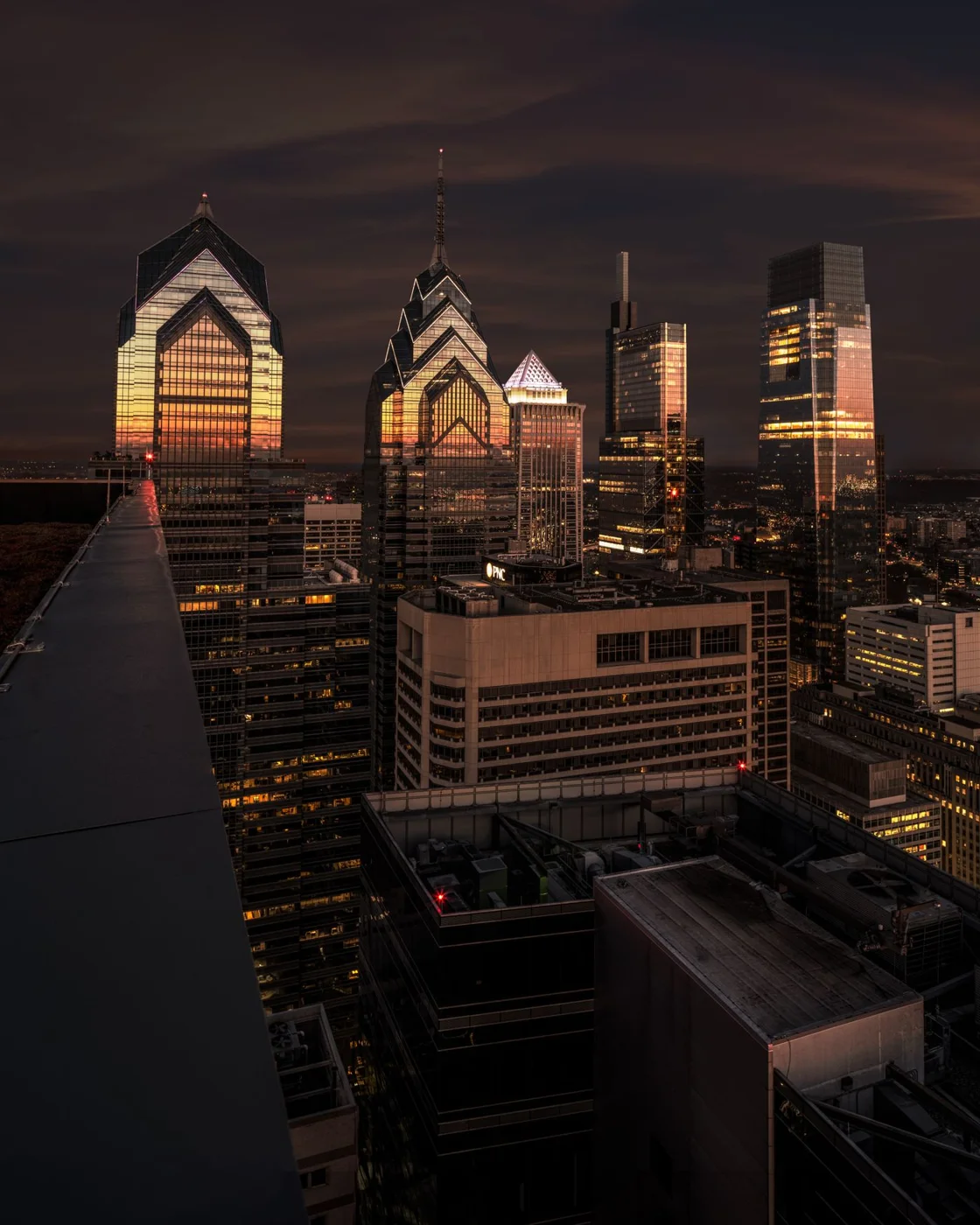 Philadelphia skyline at dusk