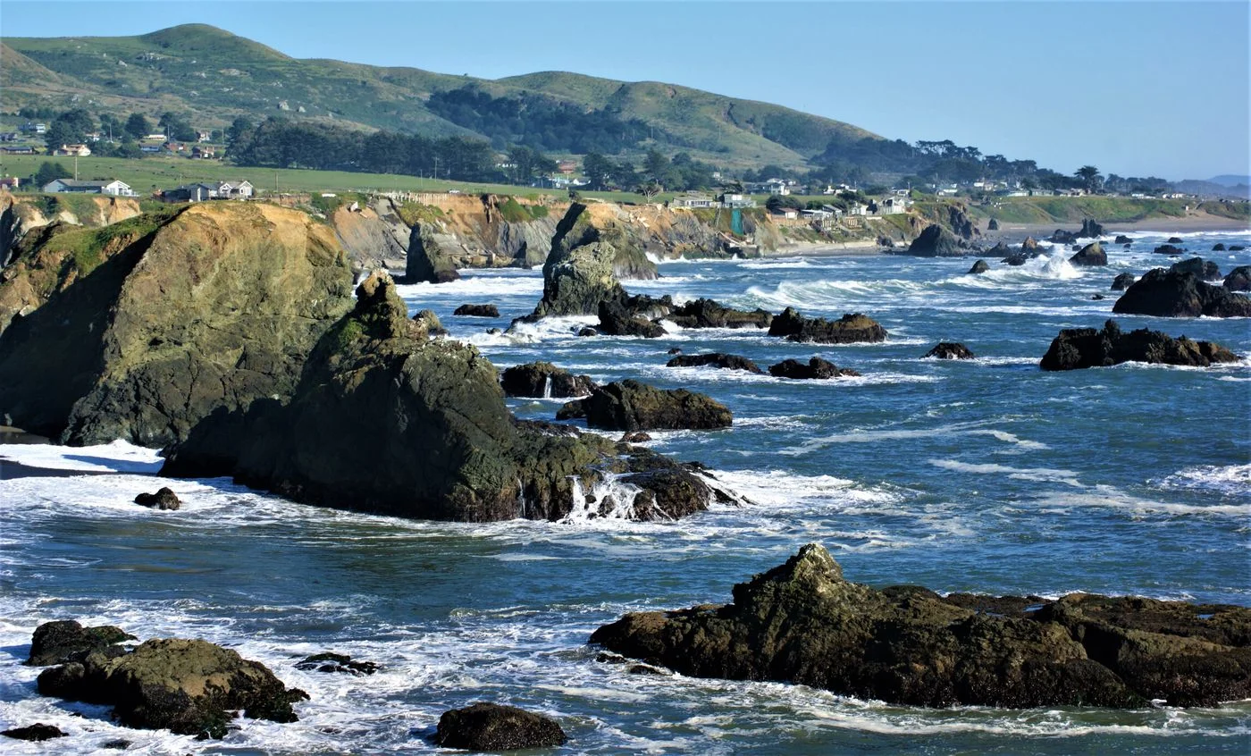 Waves along the Mendocino California coast